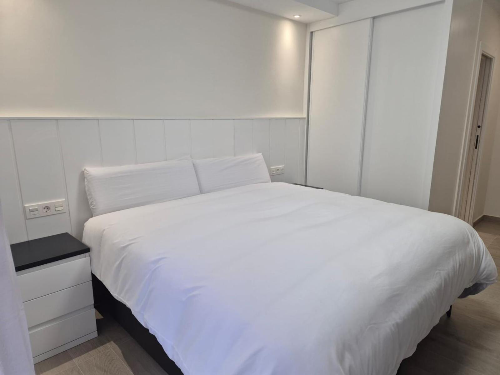 Room San Pedro De Alcantara มาร์เบยา ภายนอก รูปภาพ